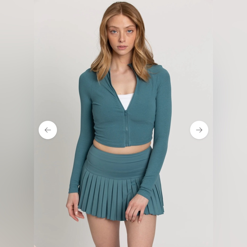Gold Hinge cropped ribbed jacket